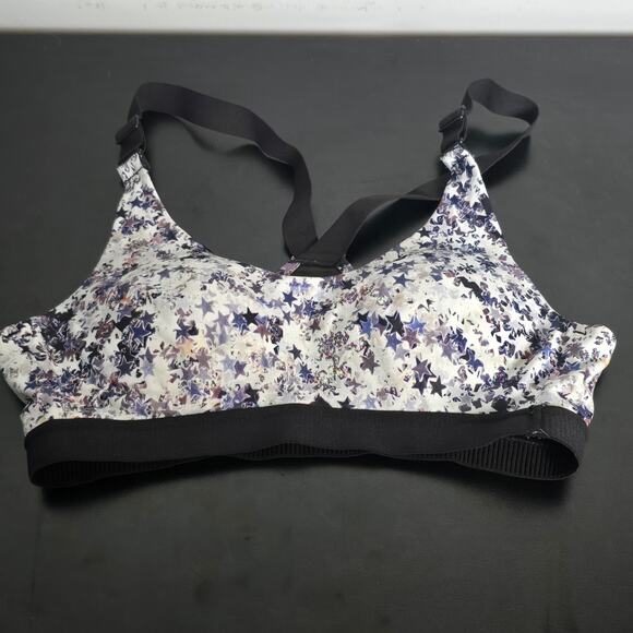 Victoria's Secret Lightweight Sports Bra with Strappy Back 32 A - Picture 1 of 3
